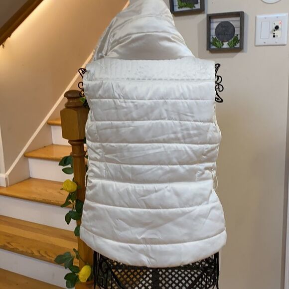 ✨Love Tree Puffer Jacket Sleeveless With Fur Collar✨ - Picture 7 of 13